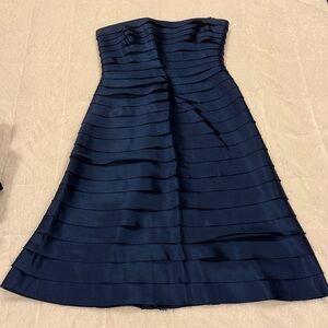 BCBGMAXAZRIA Blue Strapless Tiered Cocktail Dress